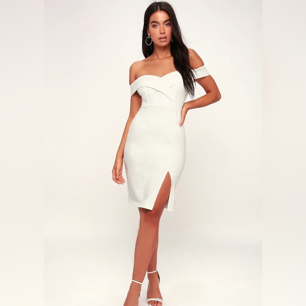 Classic glam white off-the-shoulder bodycon dress